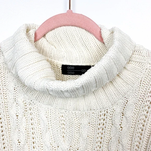 One on One Off-White Long Sleeve Cable Knit Sweater - Picture 9 of 11